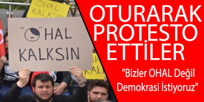OTURARAK PROTESTO ETTİLER