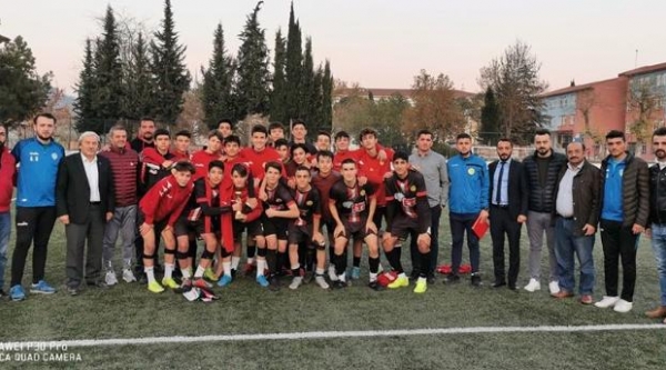 "LEFKE SÖMESTRE CUP U17" ŞAMPİYONU ESKİŞEHİRSPOR OLDU